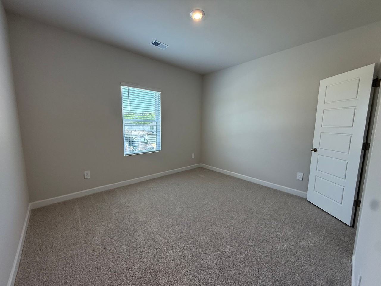 118 Blooming Meadow Rd - Photo 2 of 12