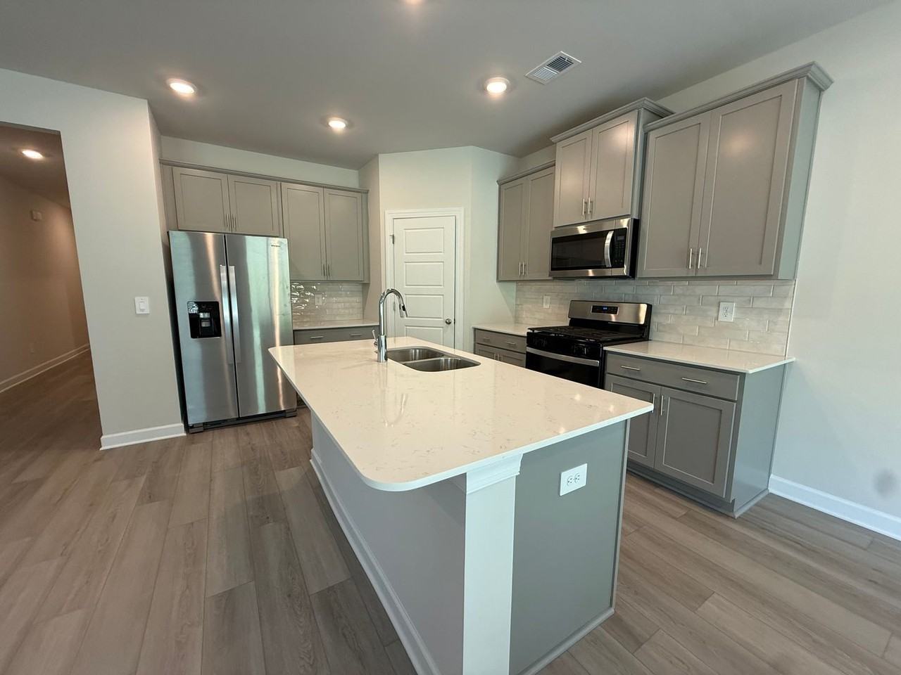 118 Blooming Meadow Rd - Photo 5 of 12