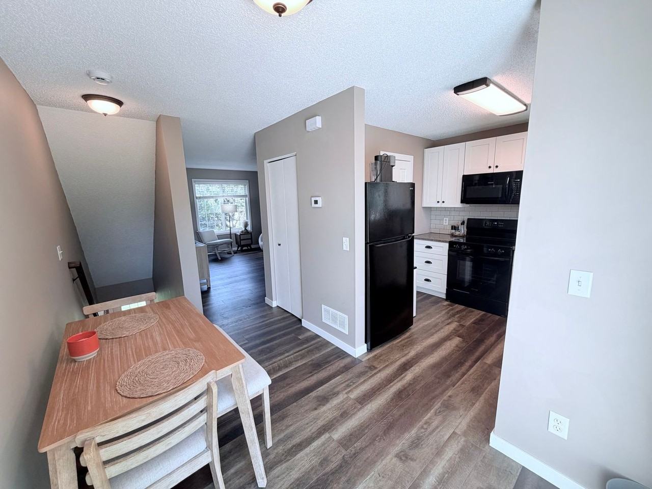 15539 Flight Way - Photo 4 of 23