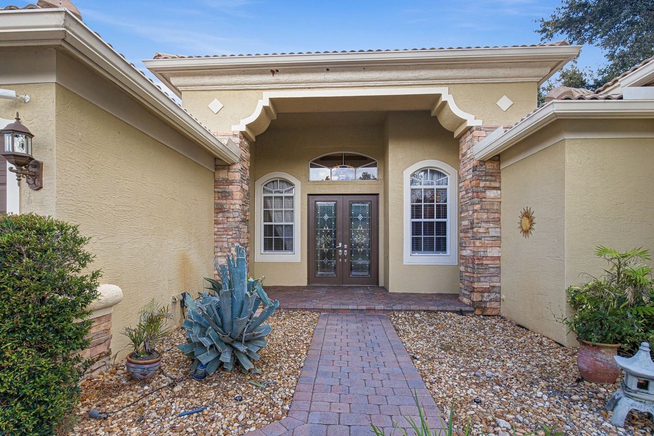 9655 Campi Dr - Photo 4 of 33