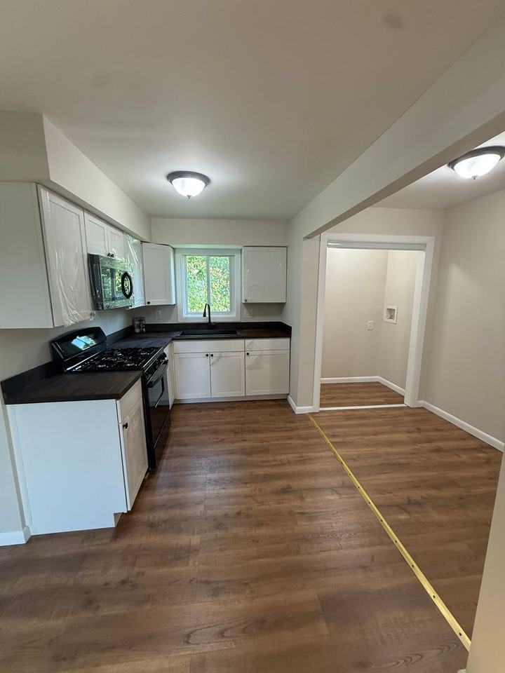 19 Layne Ave - Photo 6 of 11