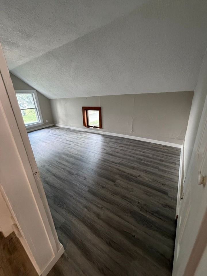 614 N Chestnut Ave - Photo 3 of 10