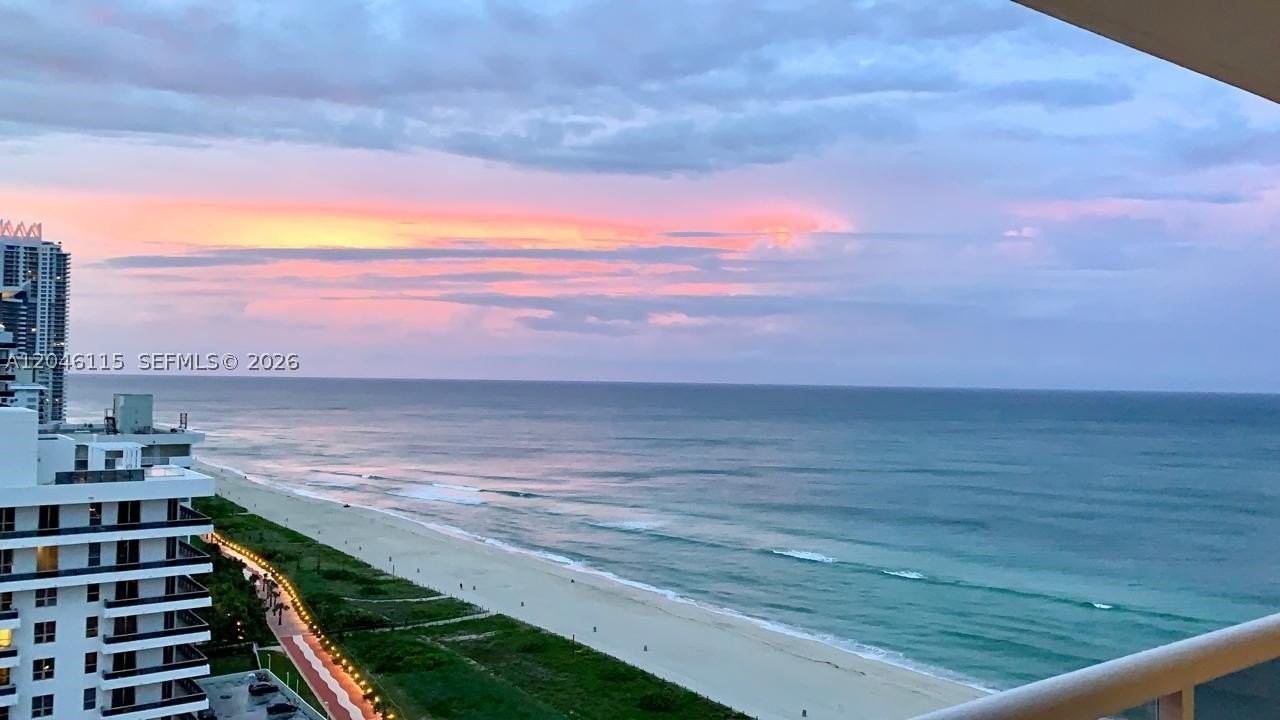 5757 Collins Ave #2207 - Photo 4 of 49