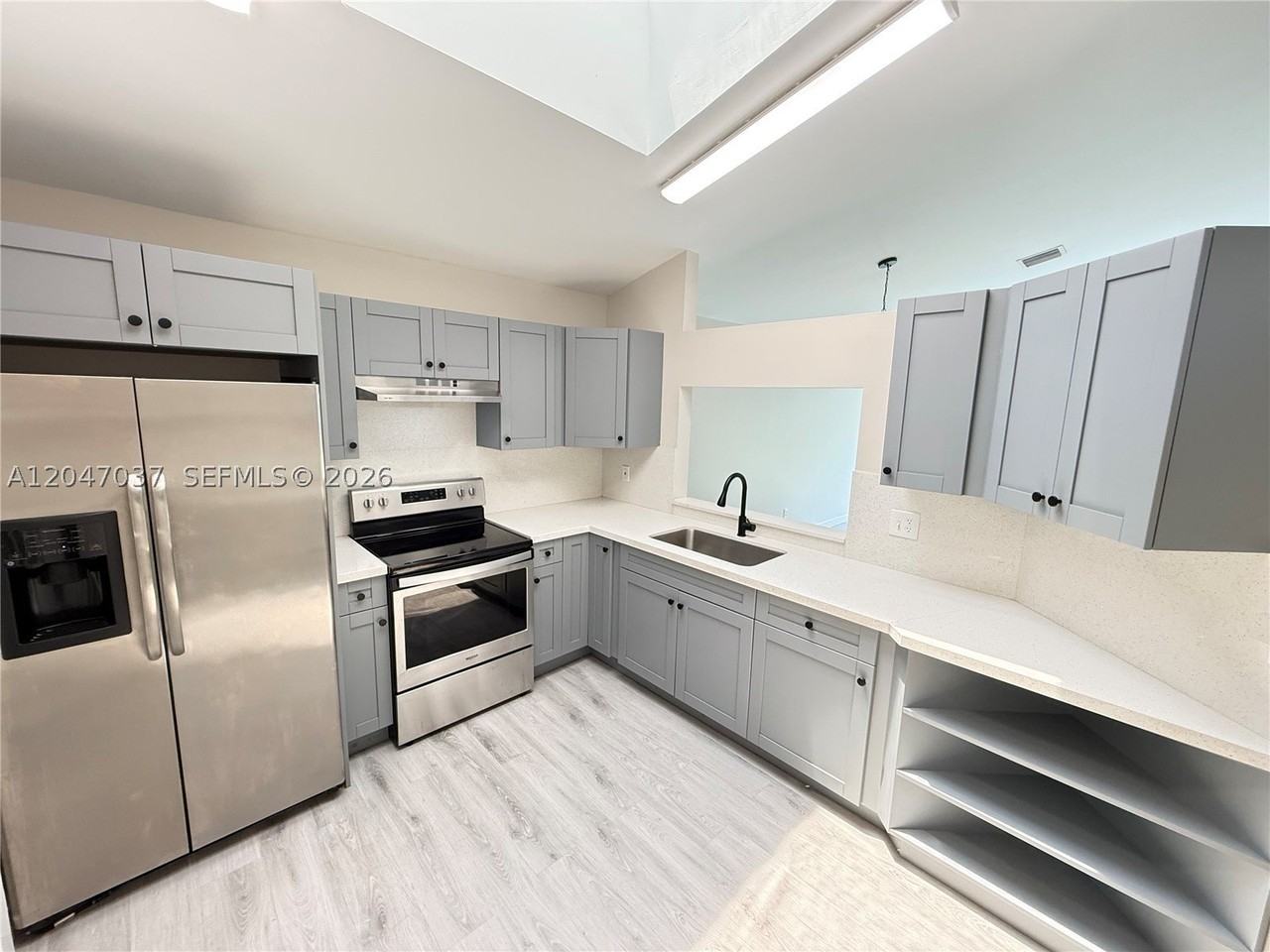 10113 Sw 223rd Ter - Photo 4 of 21