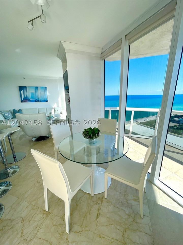 4775 Collins Ave #2305 - Photo 7 of 28