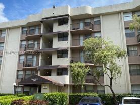 2701 Riverside Dr #508B - Photo 1 of 1
