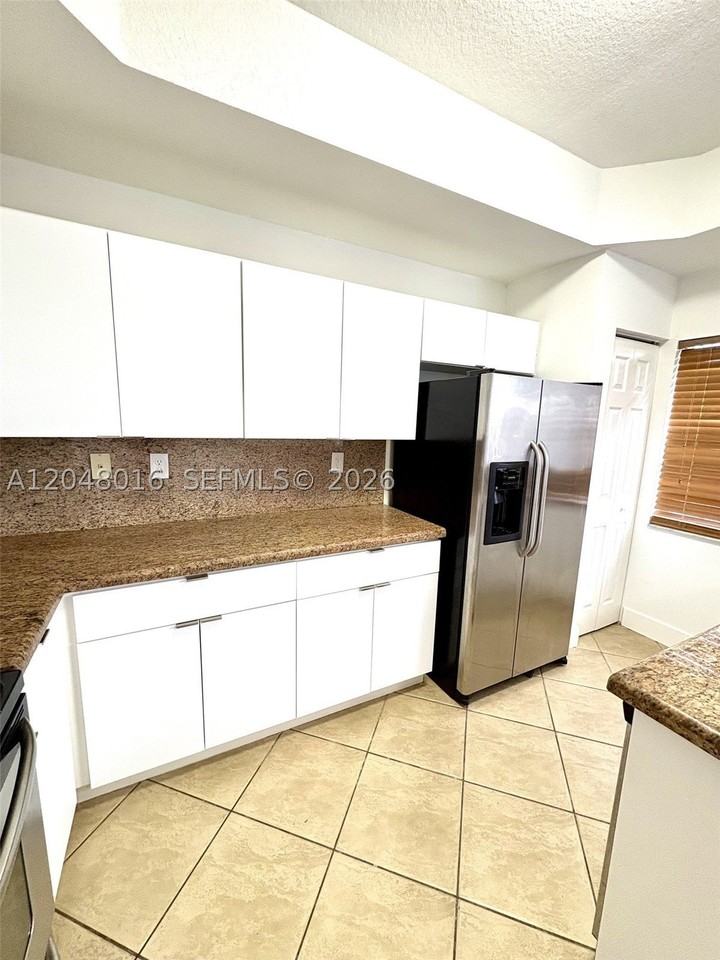 14302 Sw 11th St #1101 - Photo 5 of 39