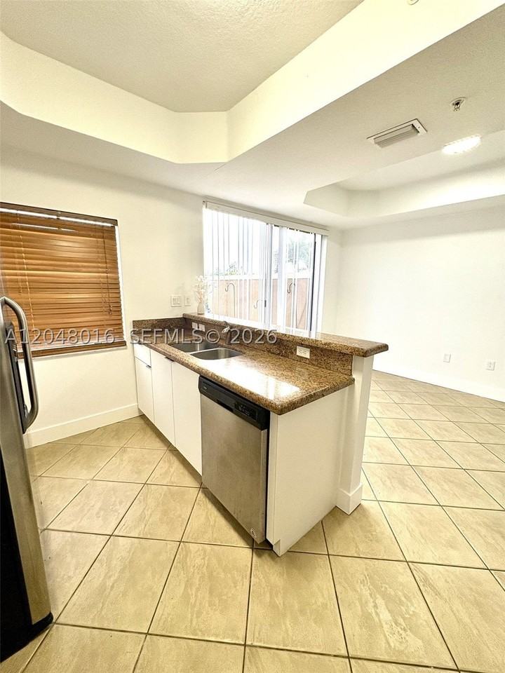 14302 Sw 11th St #1101 - Photo 6 of 39