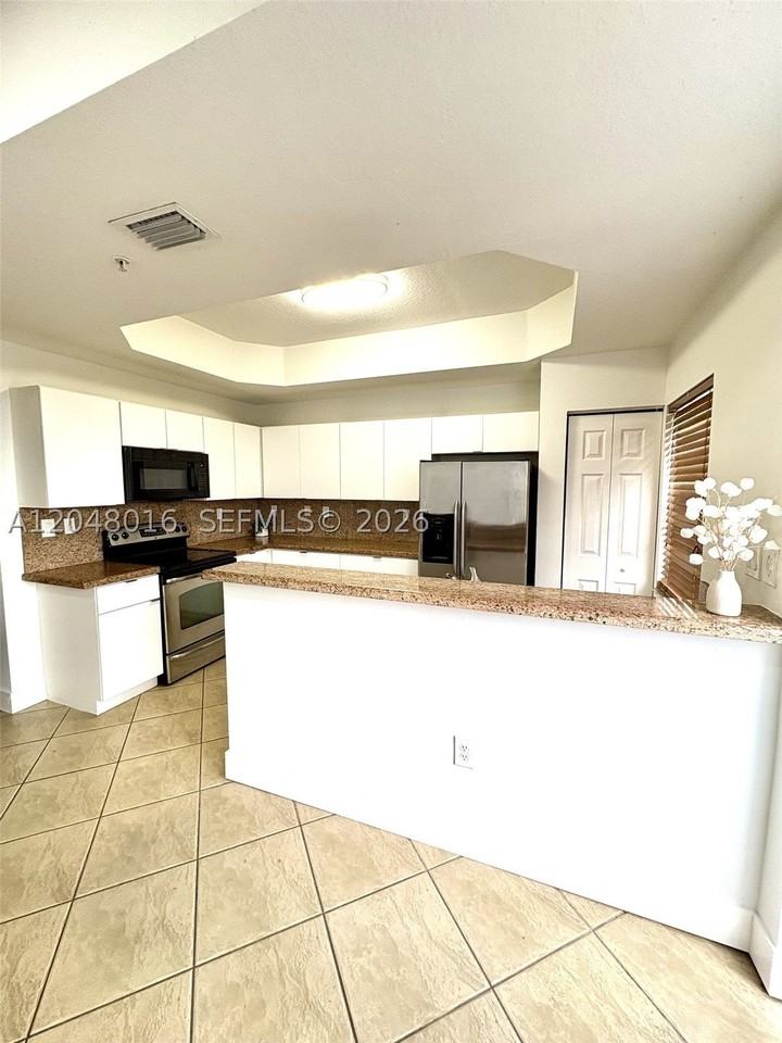 14302 Sw 11th St #1101 - Photo 7 of 39