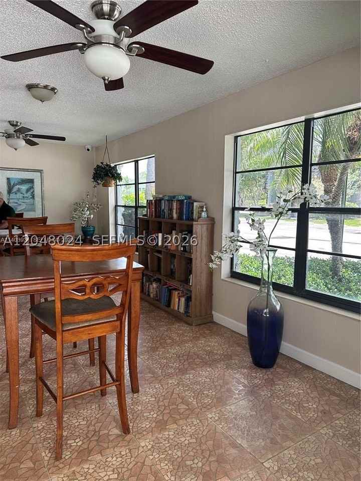 3105 Oakland Shores Dr #J205 - Photo 6 of 9