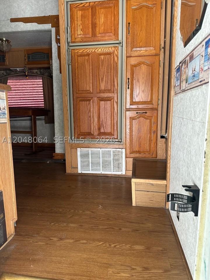 655 Nw 152nd St #655 - Photo 7 of 24