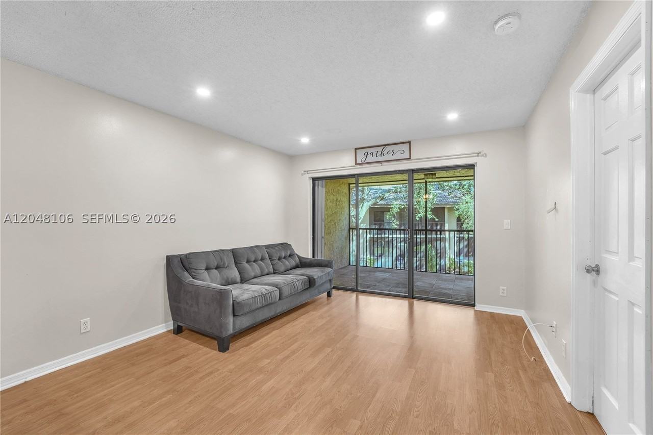 9565 Nw 2nd Pl #1H - Photo 5 of 23