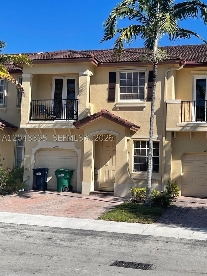 12981 Sw 135th St #12981 - Photo 3 of 26