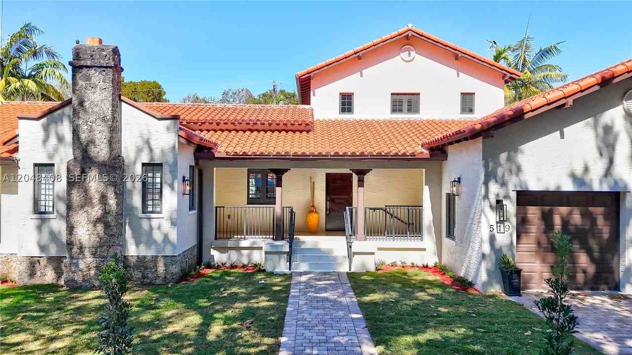 519 Alhambra Cir - Photo 5 of 50