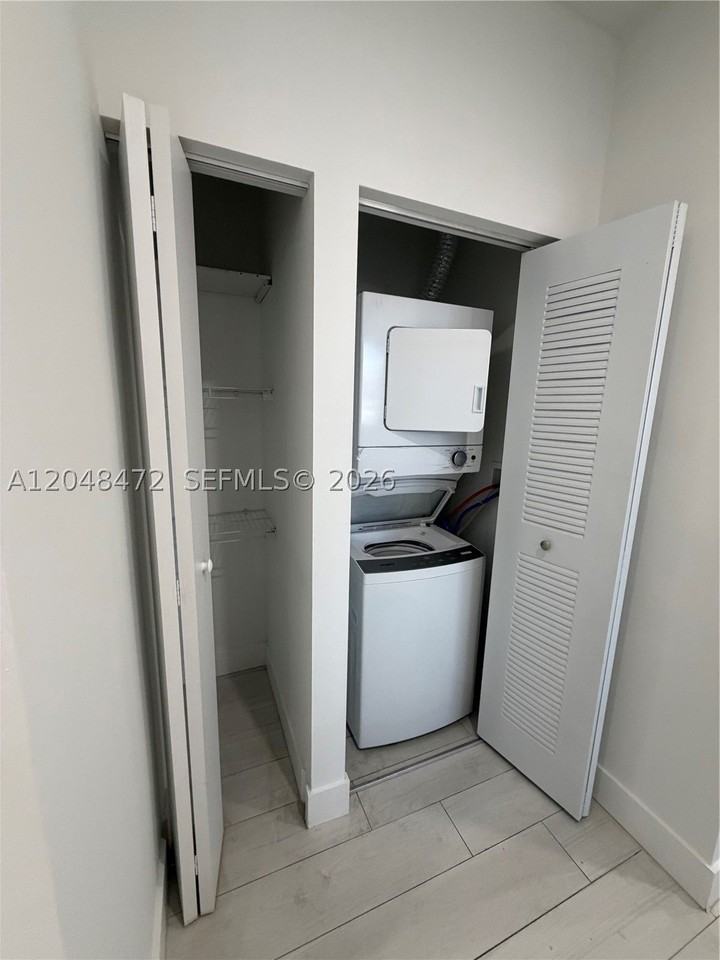879 E 24th St #203 - Photo 5 of 12