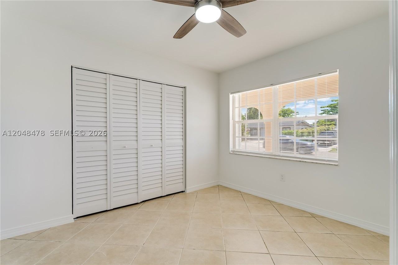 30323 Sw 152nd Pl - Photo 2 of 27