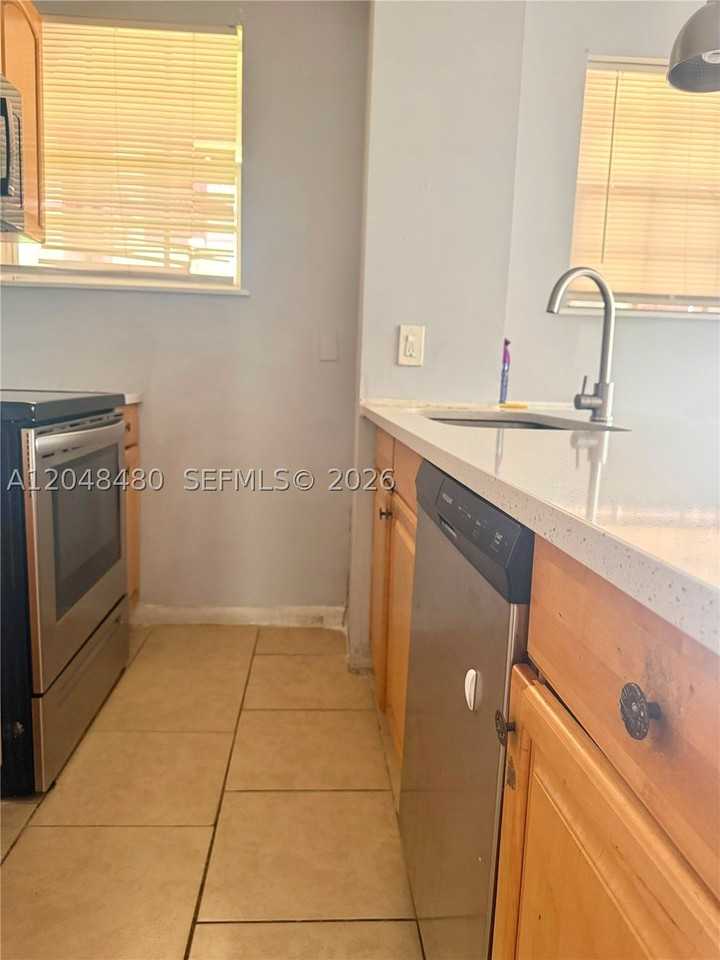 14240 Nw 22nd Ave #1 - Photo 5 of 13