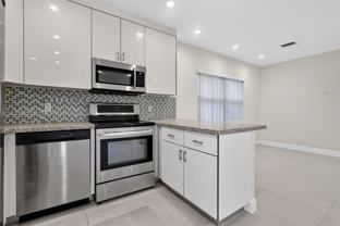 12800 Ne 11th Ave #3 - Photo 1 of 1