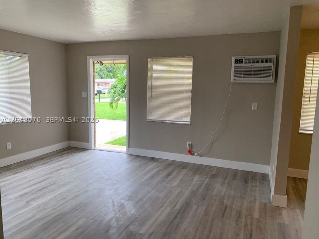 6317 Sw 18th St #1 - Photo 5 of 23