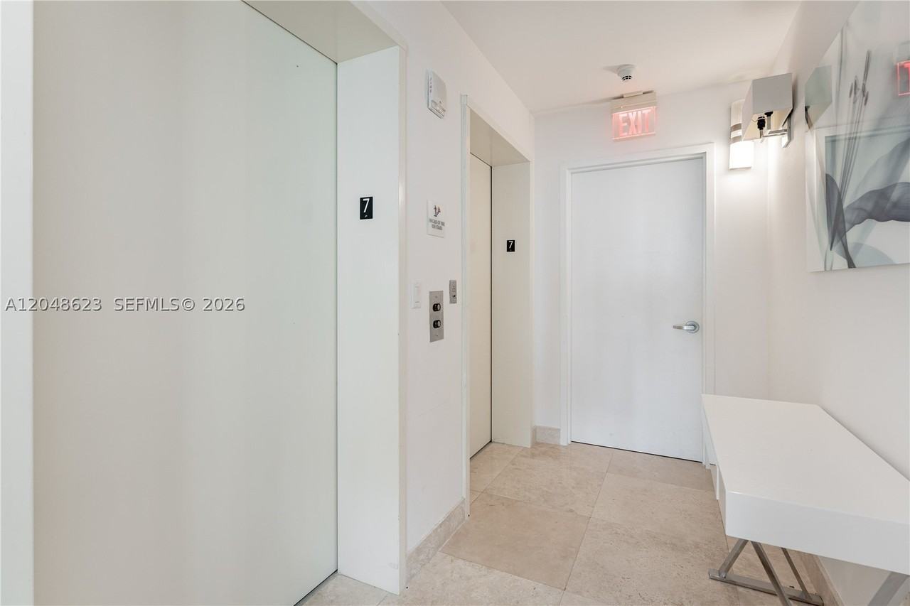 50 S Pointe Dr #701 - Photo 3 of 50