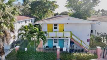 featured image of 1540 Sw 5th Pl #4