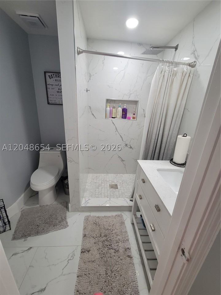 6606 Saltaire Ter - Photo 7 of 22