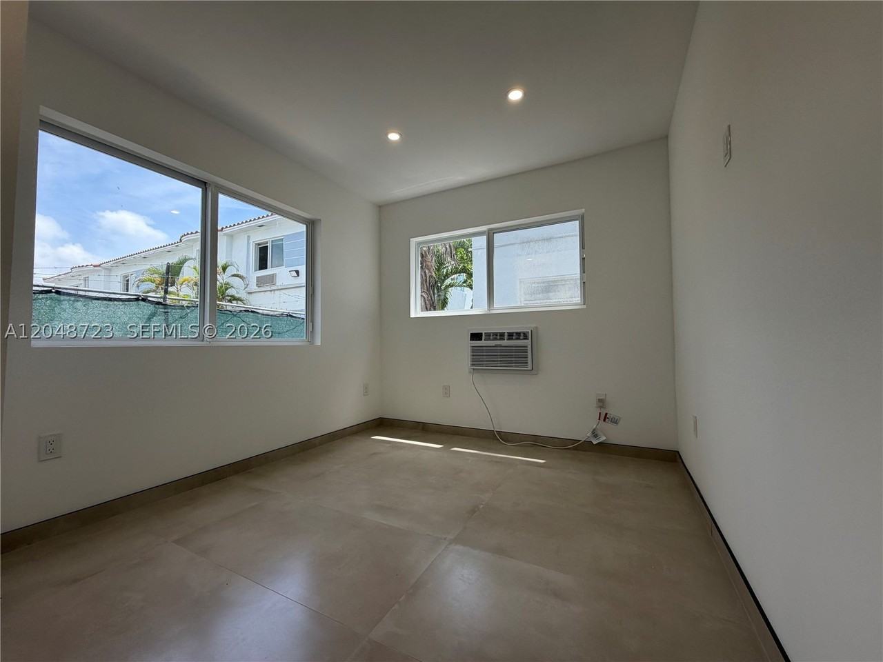 1235 Normandy Dr #7 - Photo 4 of 15