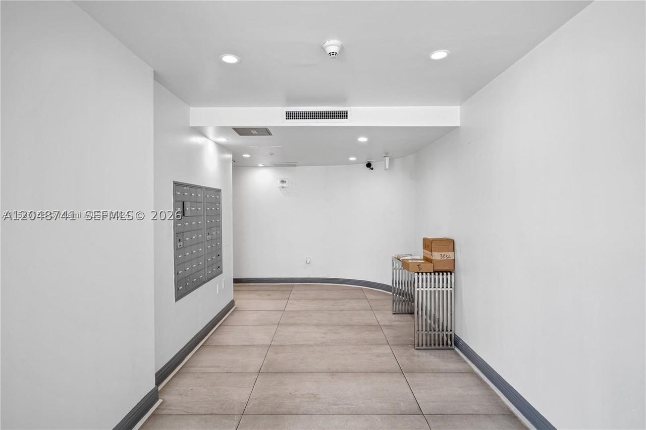 6362 Collins Ave #614 - Photo 6 of 29