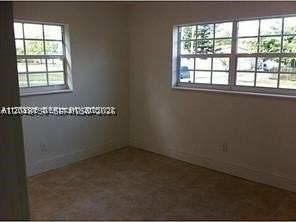 1231 Nw 190th St - Photo 3 of 4