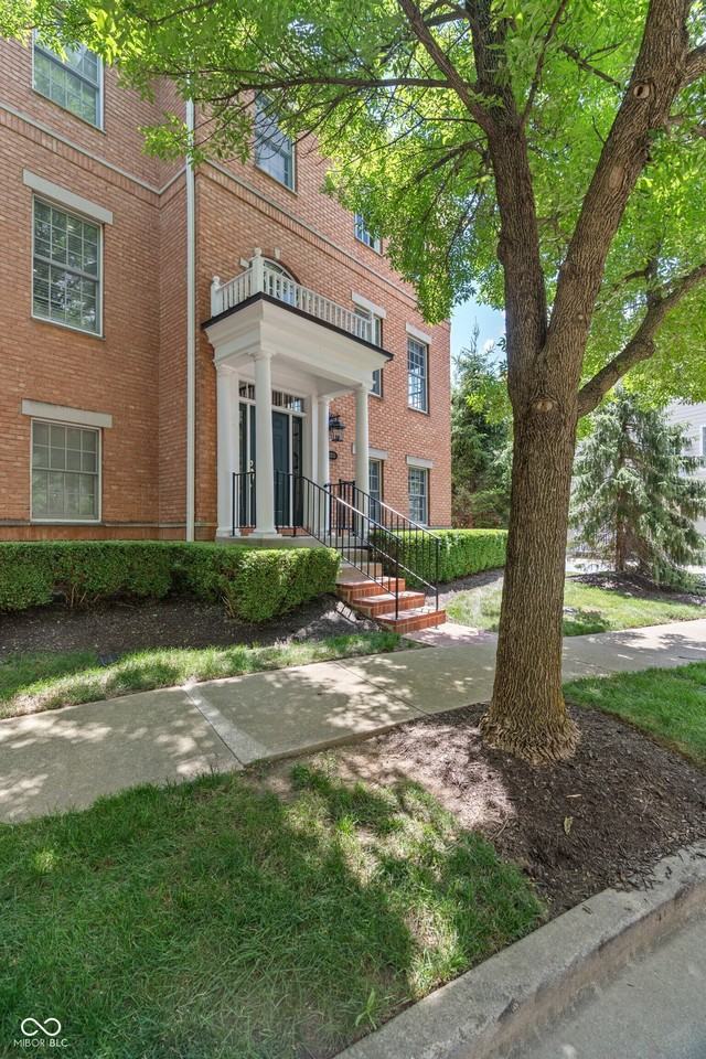 12735 Edgemont Way - Photo 2 of 50