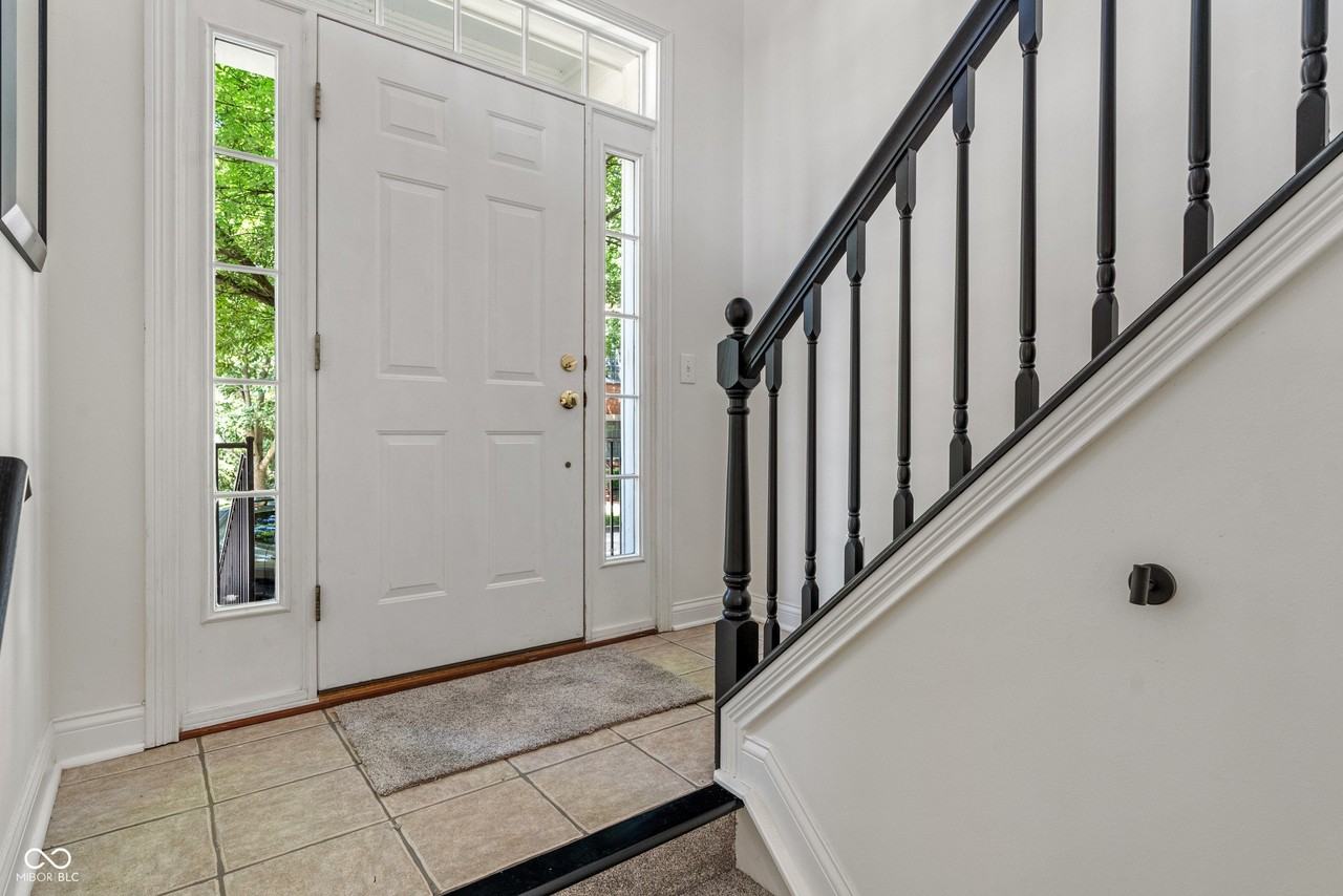 12735 Edgemont Way - Photo 5 of 50