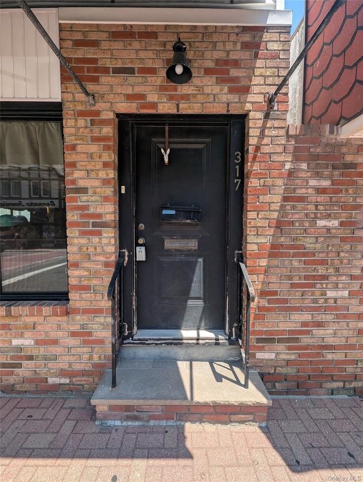 317 Bedford Ave