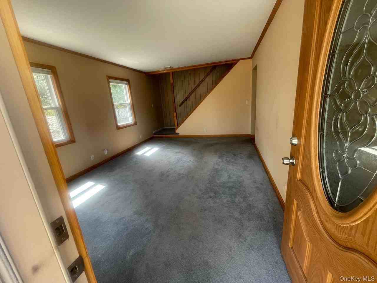 1760 Slocum St - Photo 2 of 13