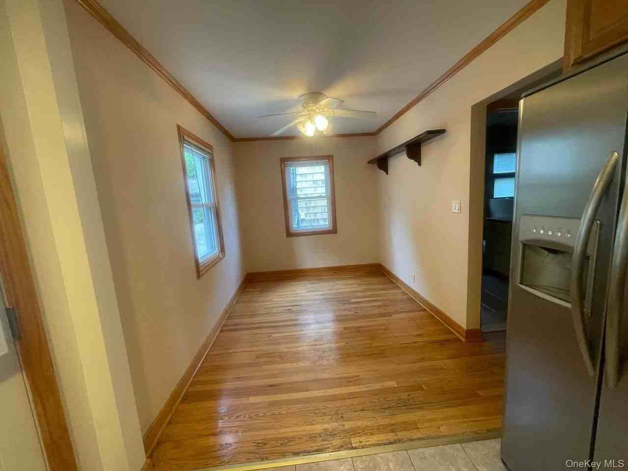 1760 Slocum St - Photo 4 of 13