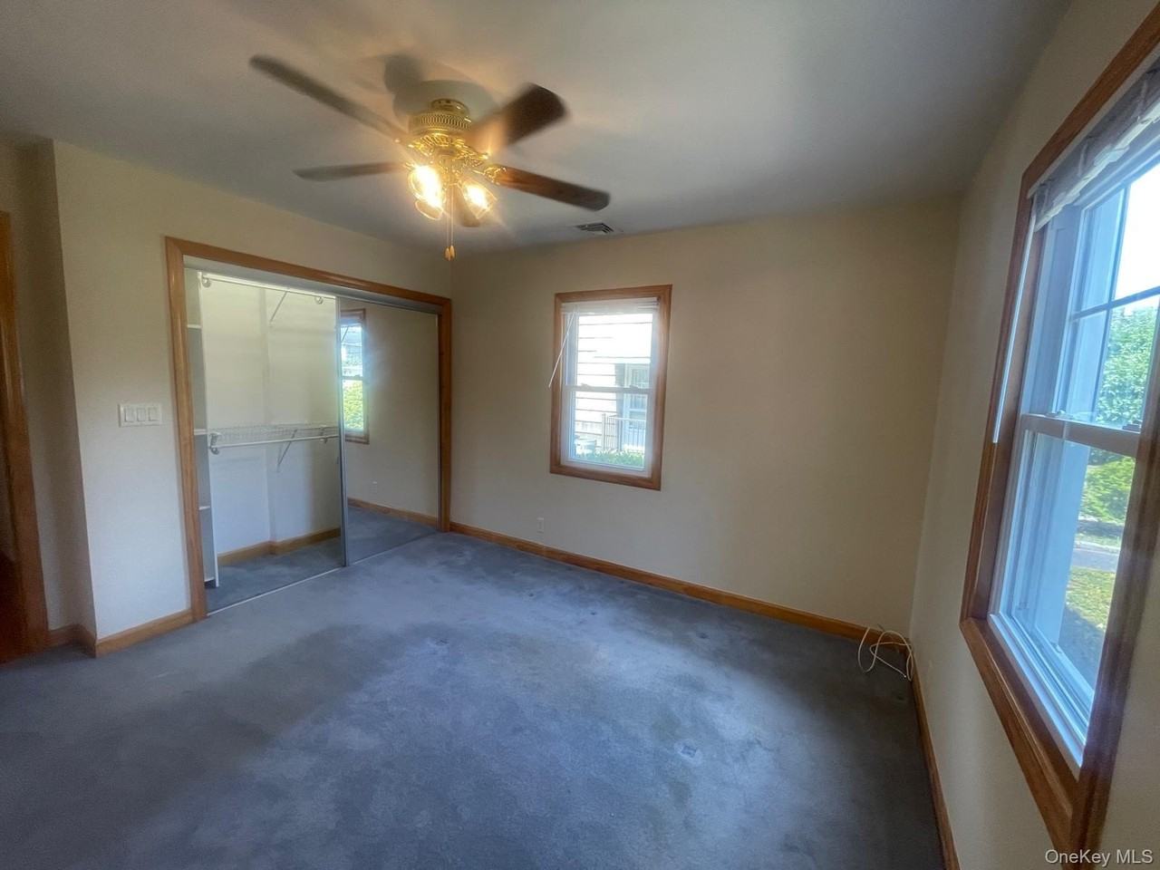 1760 Slocum St - Photo 5 of 13