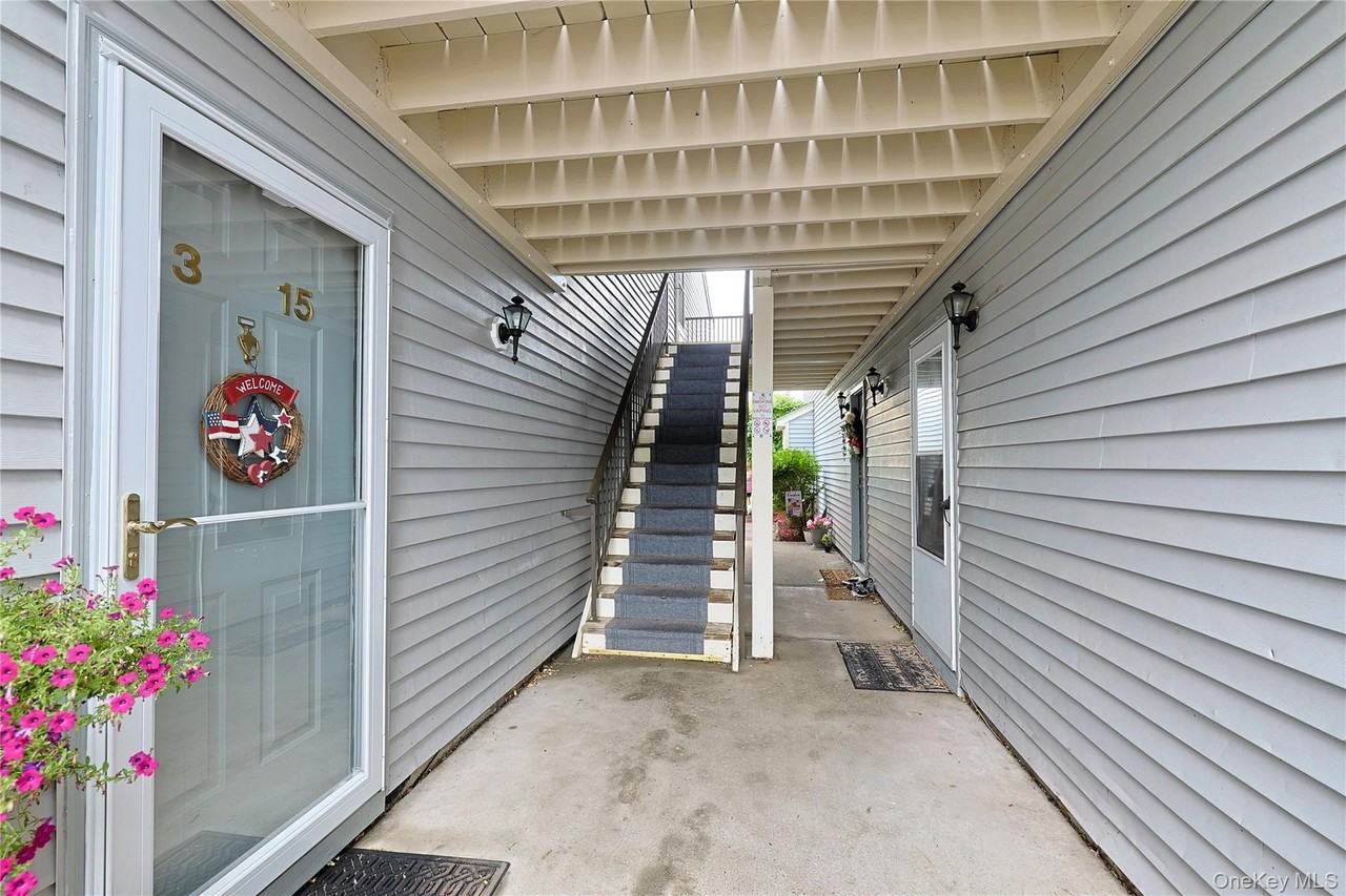 3 Brook Dr #27 - Photo 2 of 20