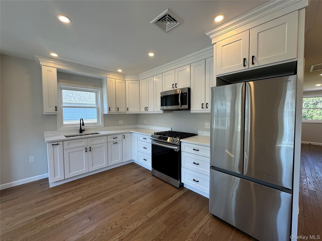 11 Ohio Ave - Photo 4 of 13