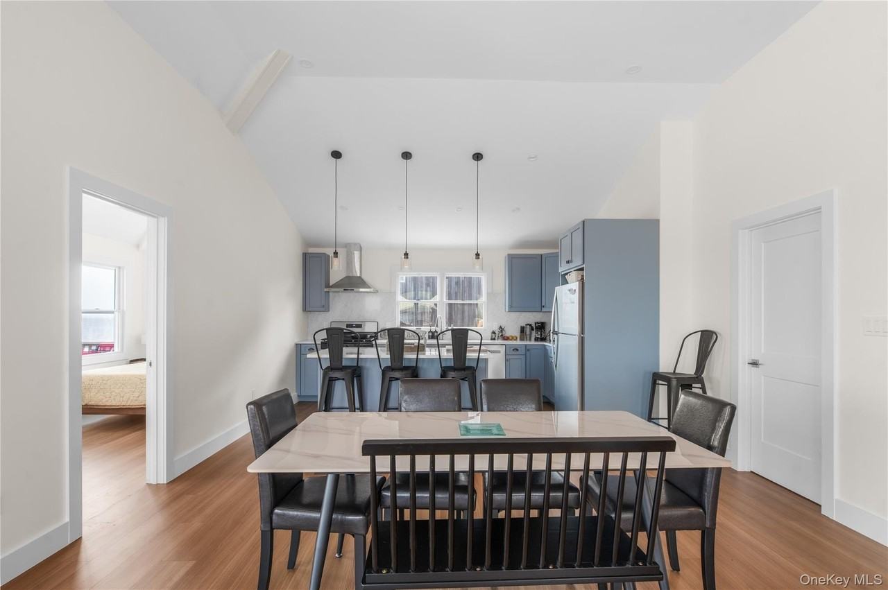 11 Bayview Walk - Photo 7 of 17