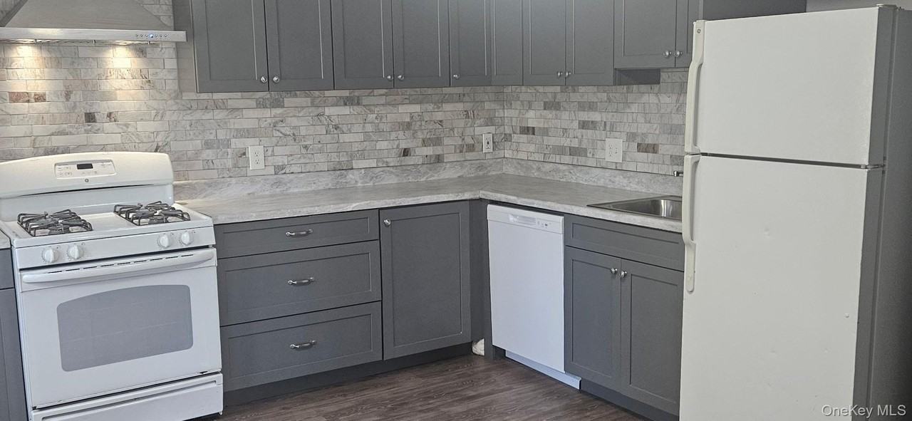 105 Ridge Rd #1 - Photo 5 of 9