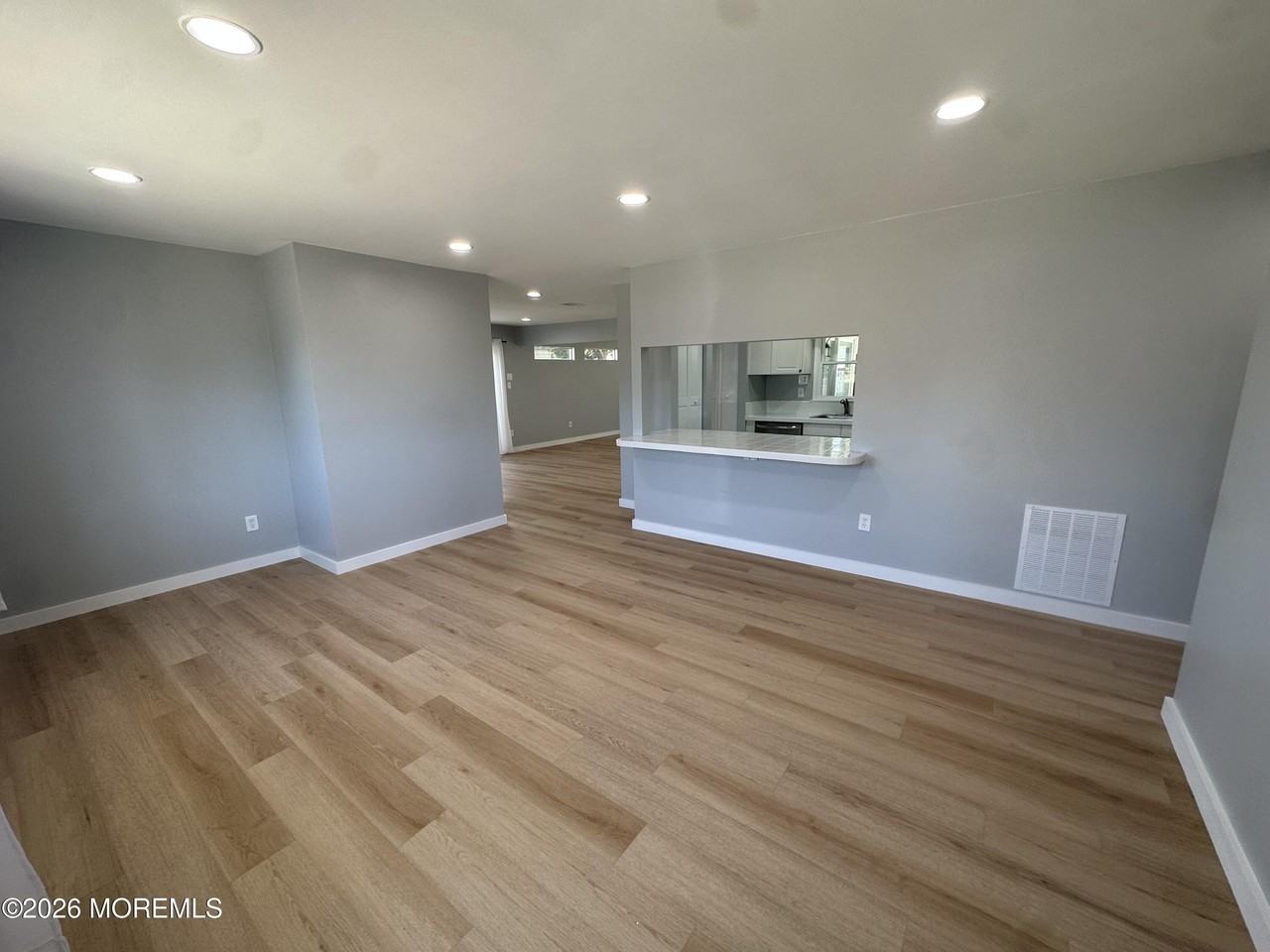 10 James Hollow Dr - Photo 3 of 22