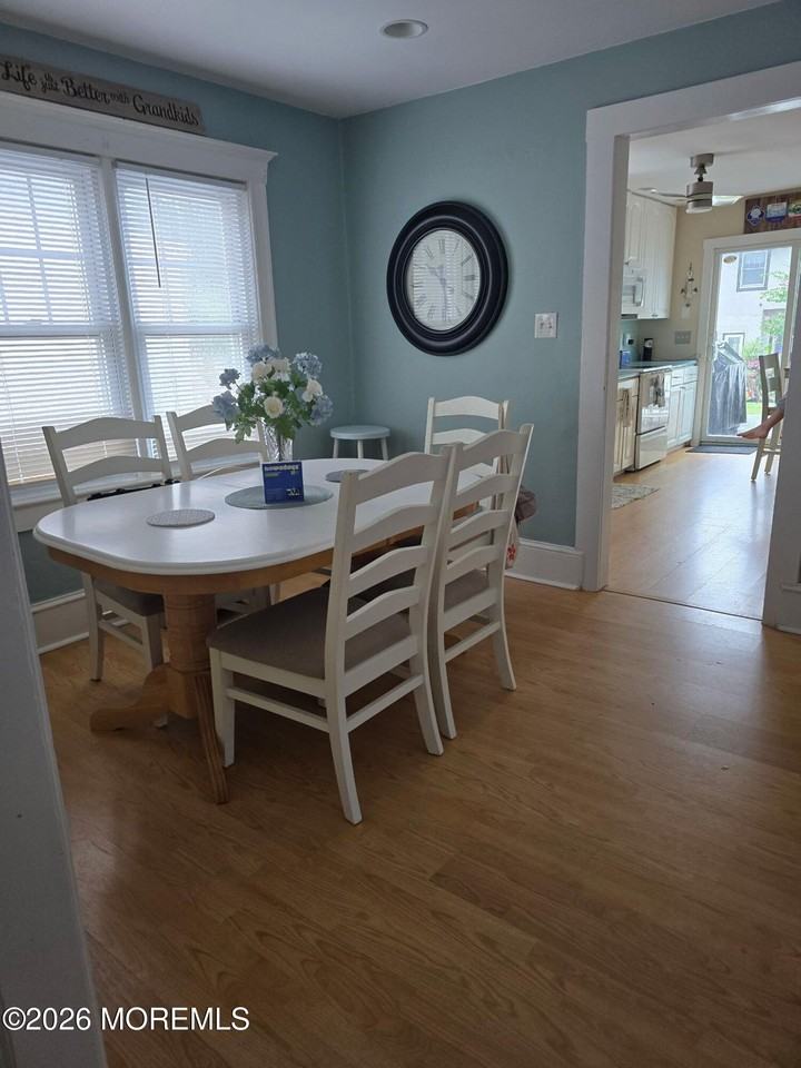 504 Corlies Ave - Photo 3 of 12