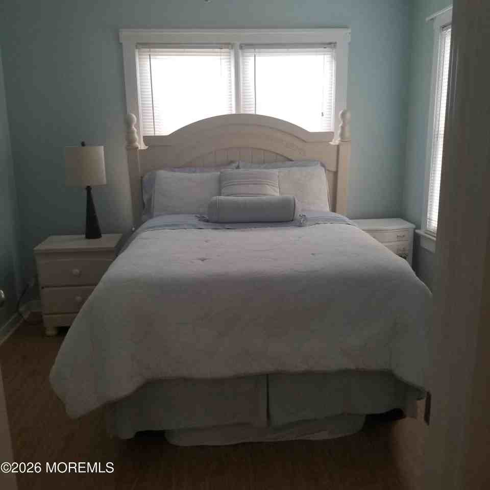 504 Corlies Ave - Photo 7 of 12