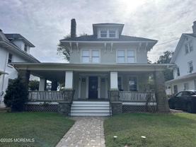 407 2nd Ave - Photo 1 of 1