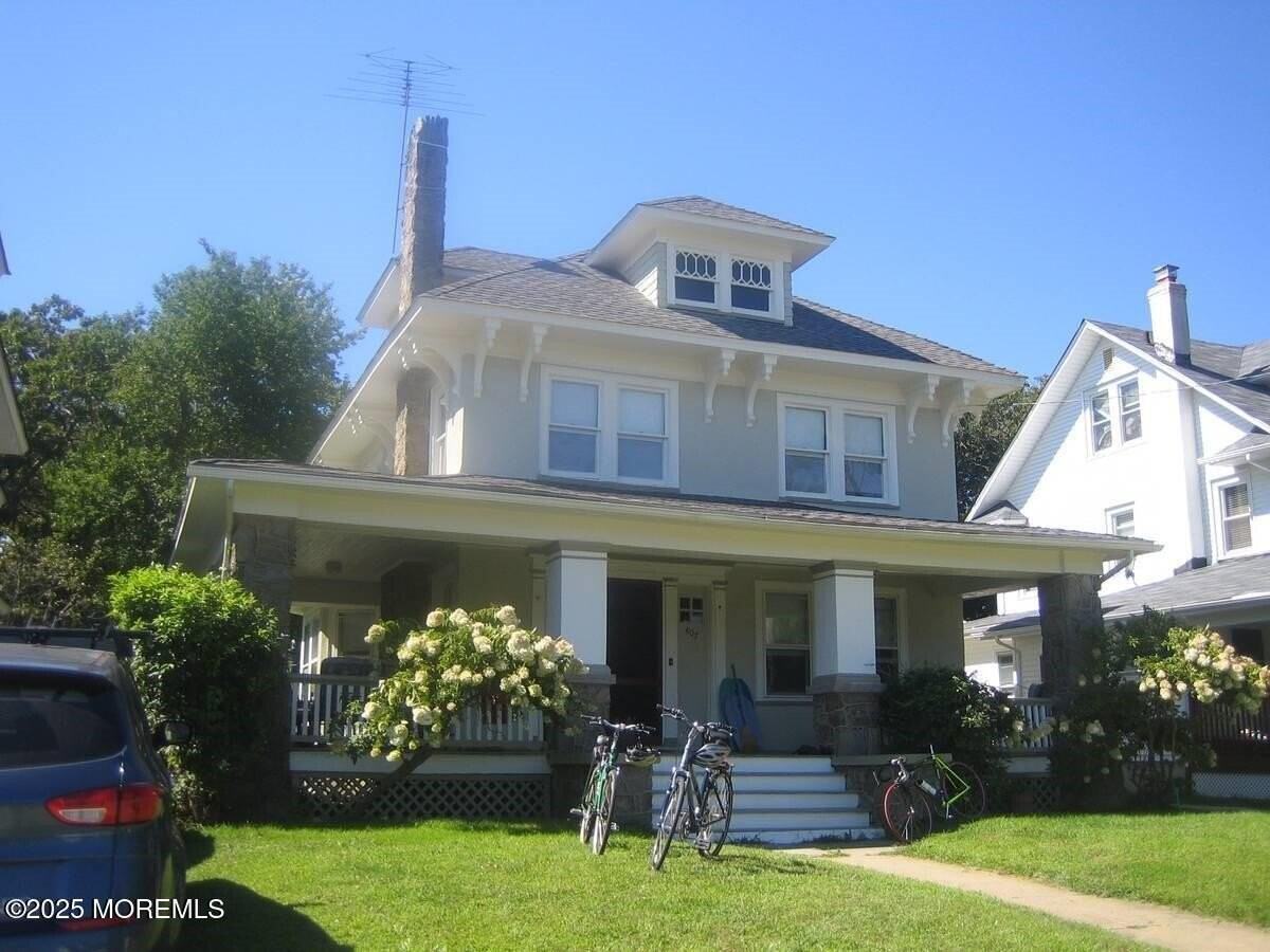407 2nd Ave - Photo 5 of 17