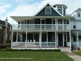 featured image of 6 Heck Ave