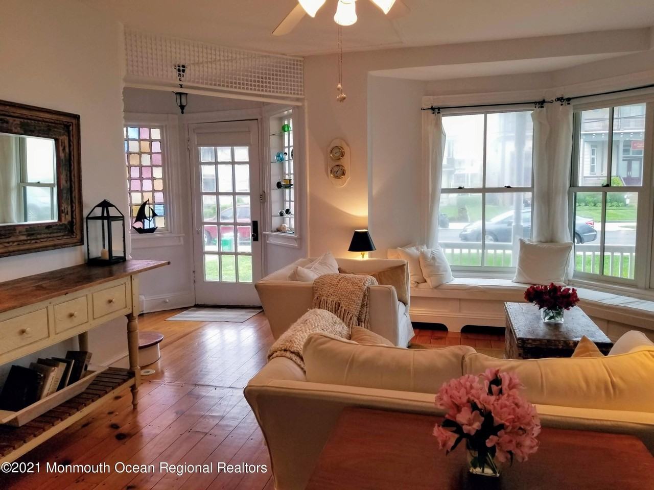 6 Heck Ave - Photo 3 of 14