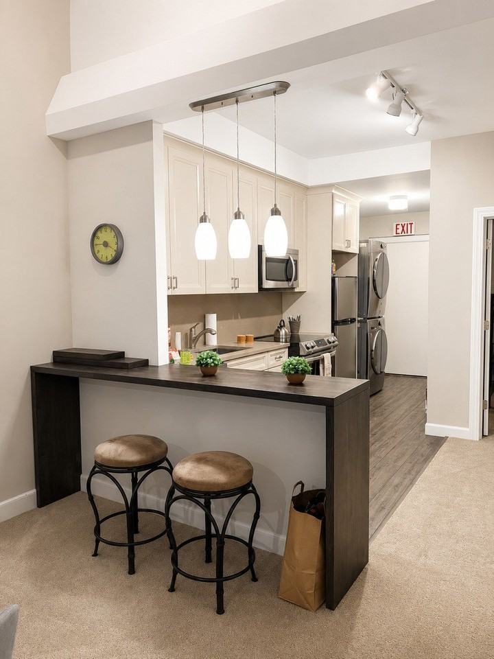 642 N Dearborn St #4 - Photo 2 of 11