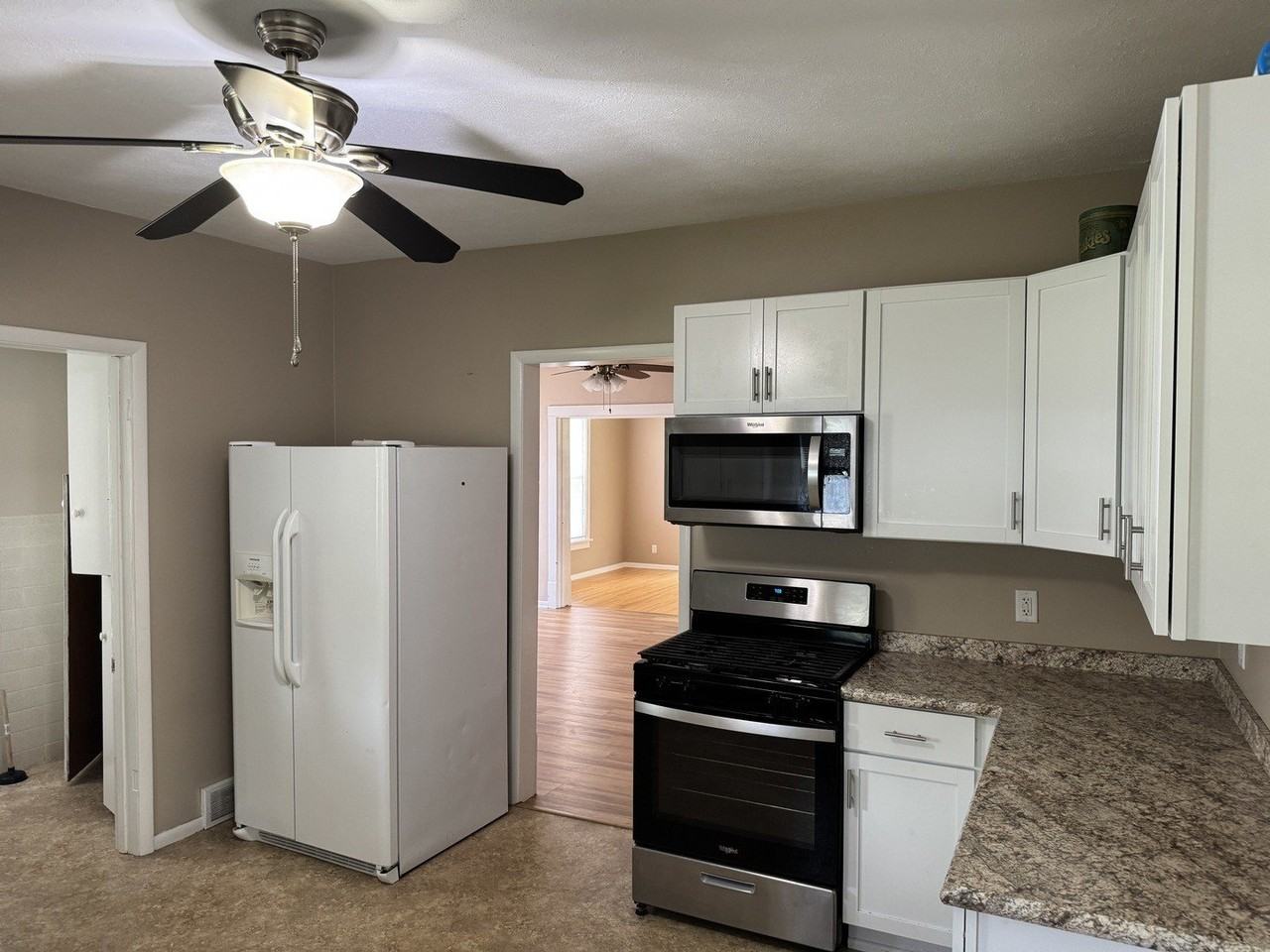 121 Terwilliger Ave - Photo 2 of 19