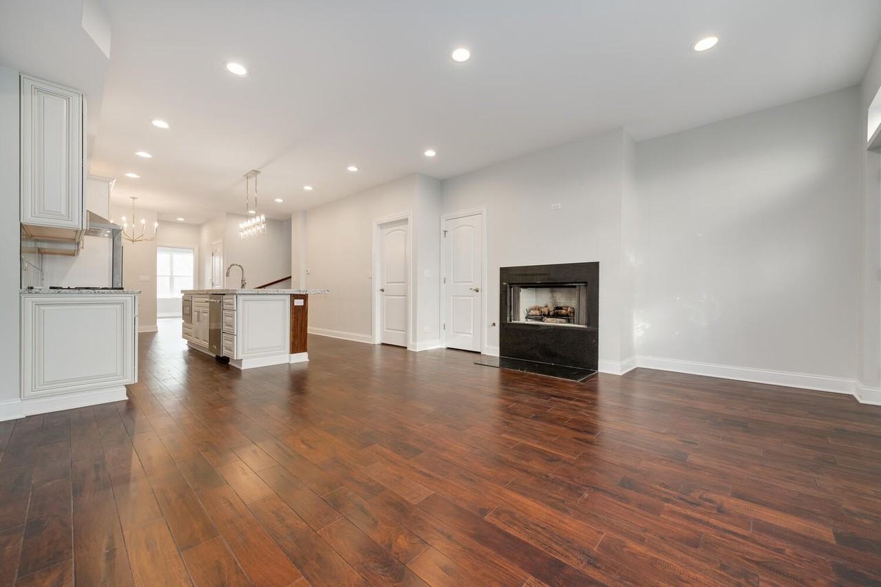 1919 N Drake Ave #B - Photo 3 of 26