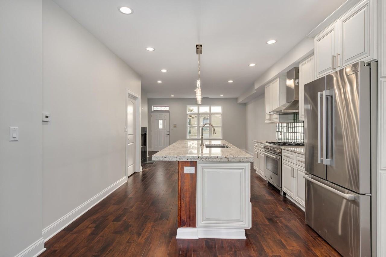 1919 N Drake Ave #B - Photo 7 of 26
